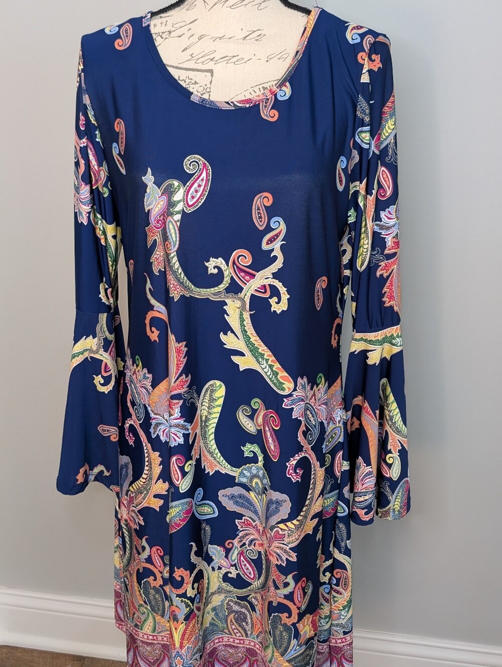Haani Women's Bell Sleeve Size Large Dress